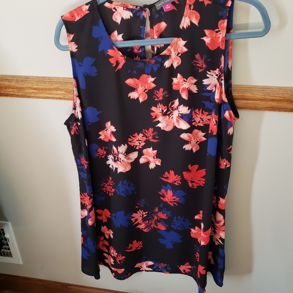 Vince Camuto swing tank nwot 1x